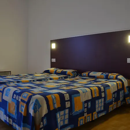 מלון Casa Del Sol 3*