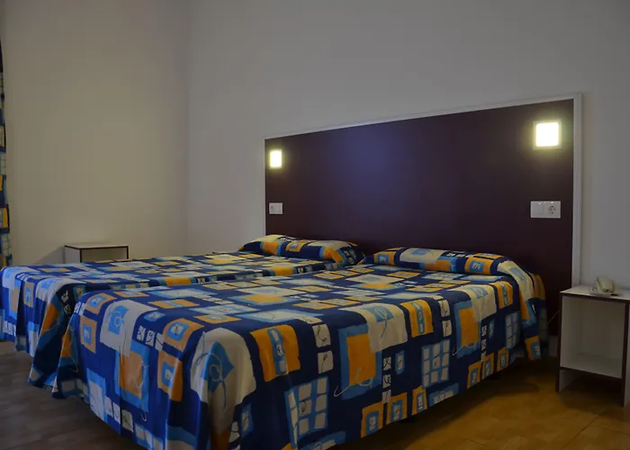 מלון Casa Del Sol 3*